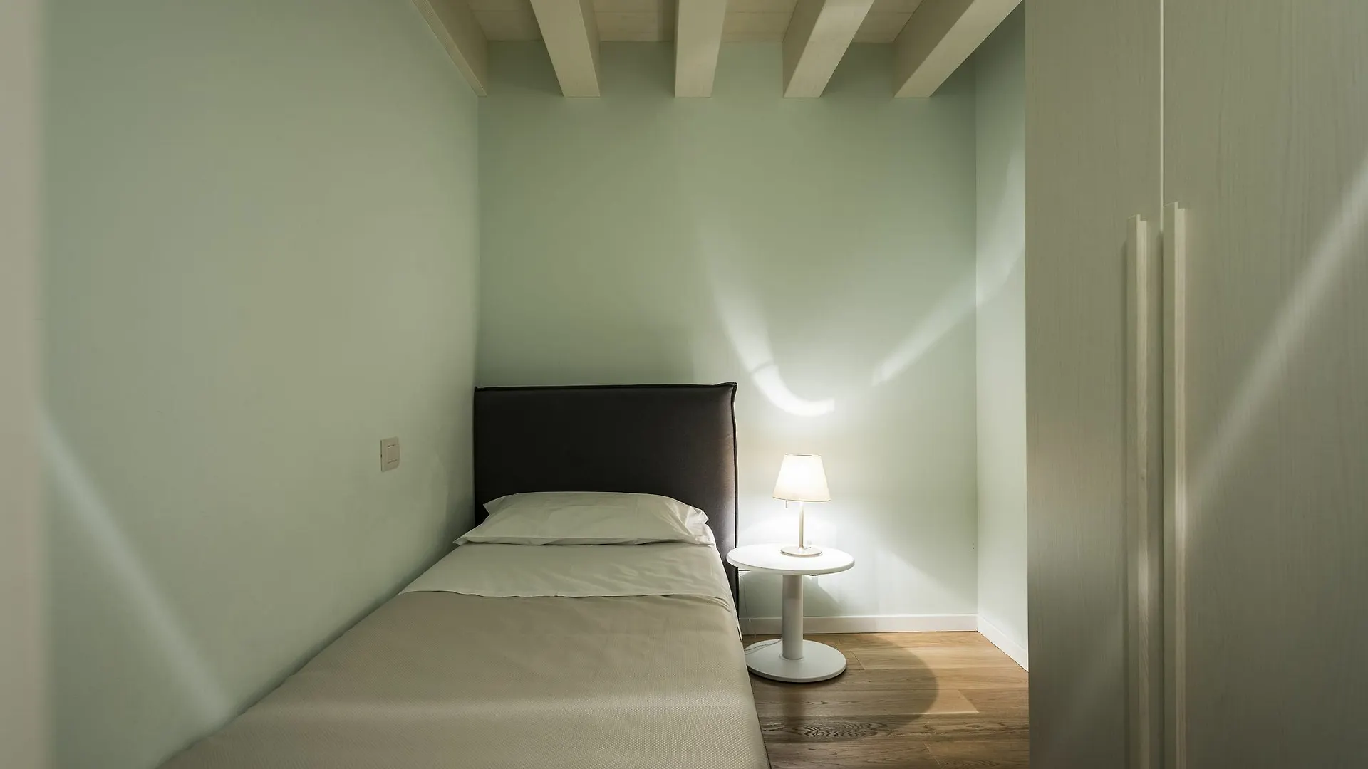 Myplace Prato Della Valle Family Apartment Padua 0*,